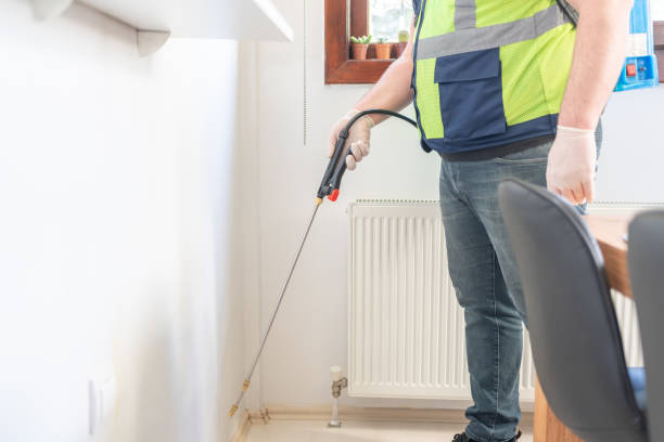 Best Emergency Pest Control  in Pinecrest, FL